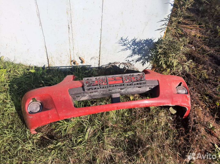 Передний бампер Subaru impreza