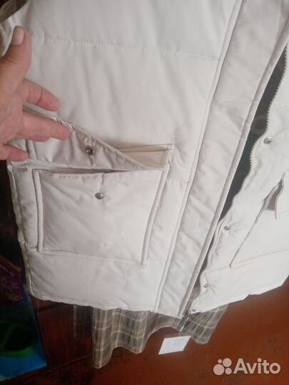 Безрукавка, тёплая. подойдёт даже на 48 - 50 р