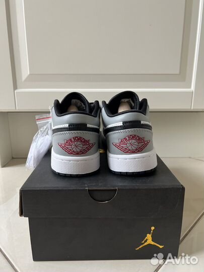 Кроссовки Nike Air Jordan 1 Low Smoke Grey