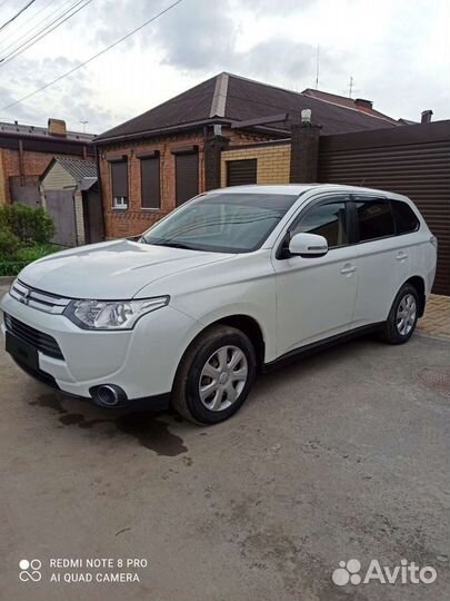 Mitsubishi Outlander 2.0 CVT, 2014, 200 000 км