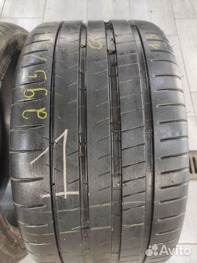 Michelin Pilot Super Sport 295/35 R20