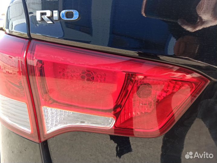 Фонарь крышки багажника левый. Киа рио 3 с 2015 г