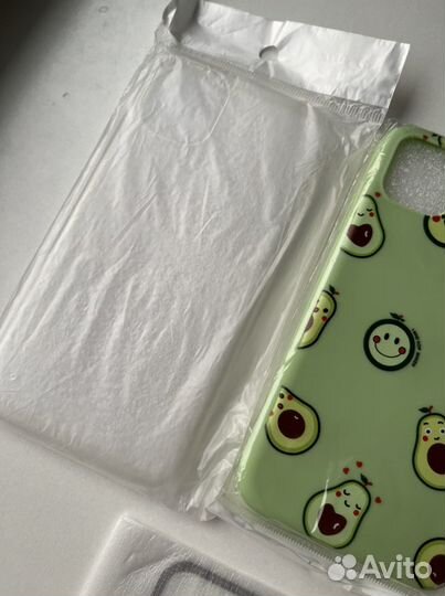 Чехлы для iPhone 11