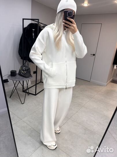 Костюм вязаный W