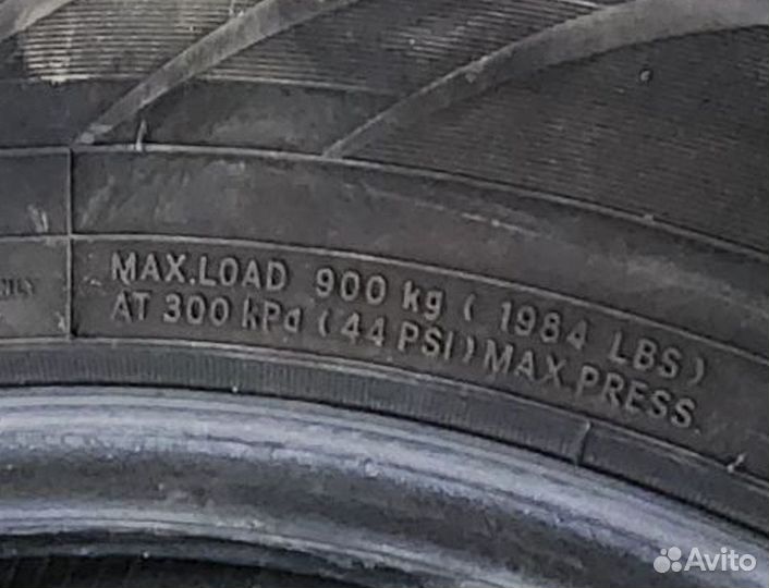Toyo Observe GSi-5 235/65 R17