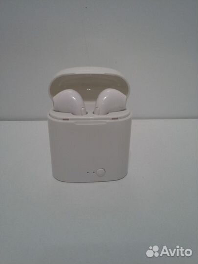 Наушники i7S (беспроводные) с зарядным чехлом