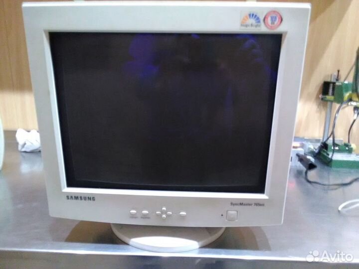 Монитор Samsung 17