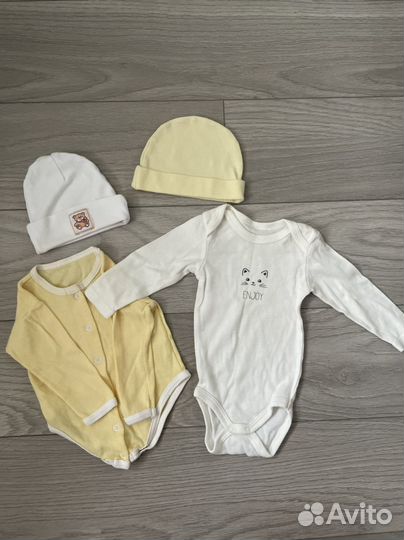 Пакет одежды на девочку 0-3 месяца