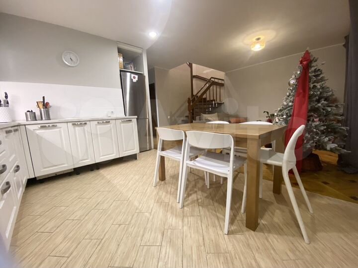 4-к. квартира, 115 м², 5/6 эт.