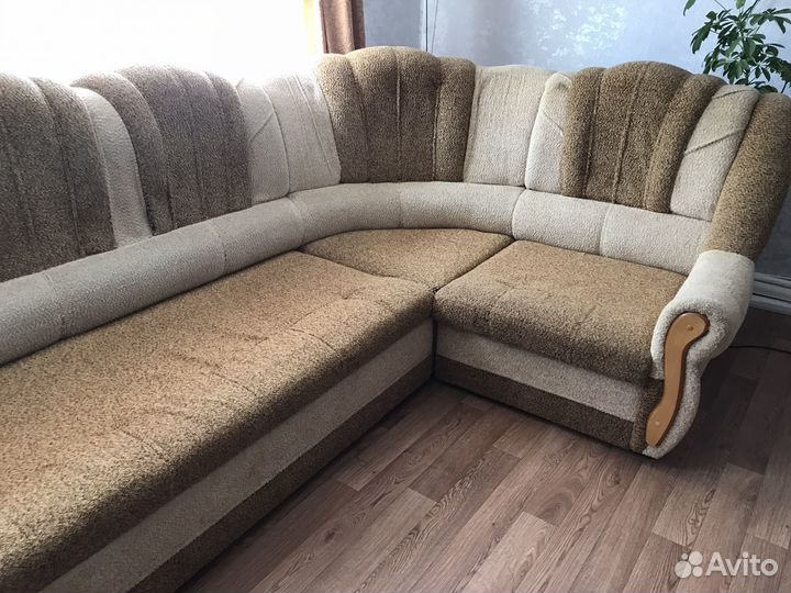 Угловой диван