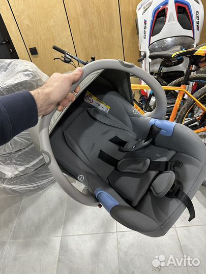 Автокресло (автолюлька) anex
