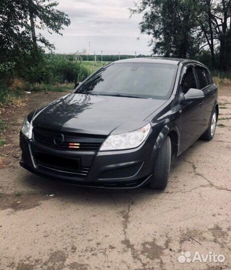 Сплиттер на бампер Opel Astra h j gtc