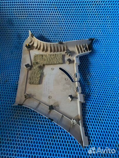 Пластик салона задний правый Nissan Almera N16