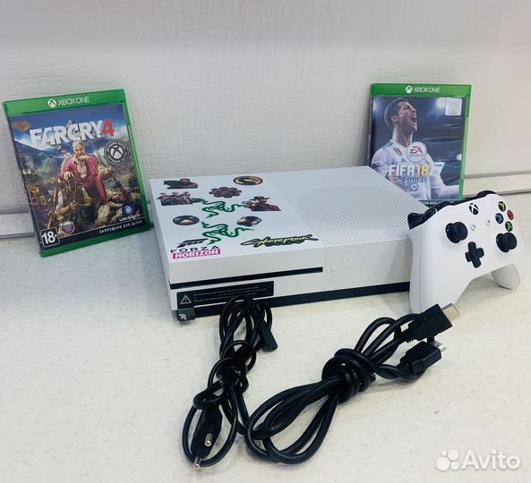 Xbox one s 1tb с играми