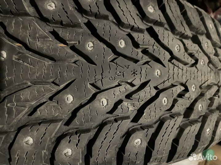 Nokian Tyres Hakkapeliitta 9 SUV 225/65 R17 106T