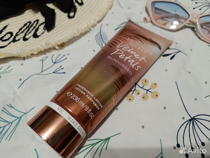 Большой лосьон для тела Victoria Secret из ОАЭ