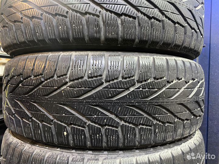 Nokian Tyres Hakkapeliitta R2 SUV 225/65 R17 106R