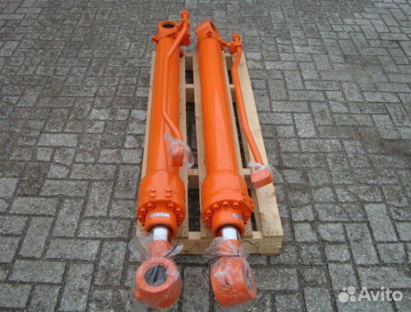 Гидроцилиндр ковша Doosan DX300-7