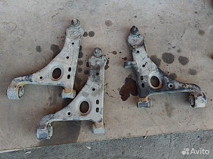 Рычаг передней подвески Opel Мокка 1.8 4wd AT