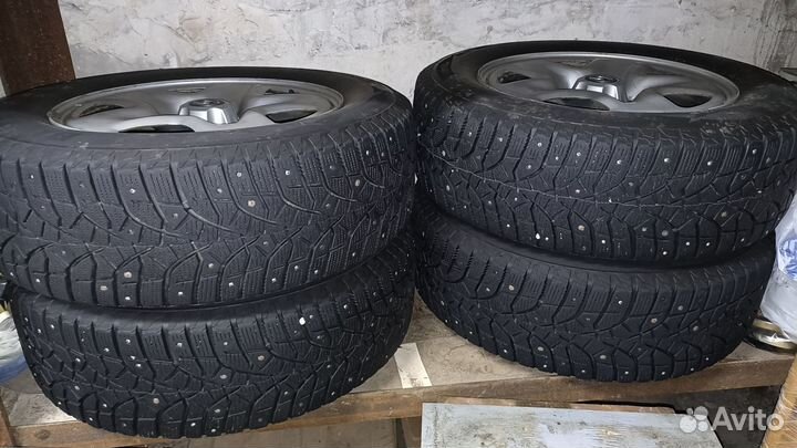 Оригинальные диски и шины на Мазда сх5