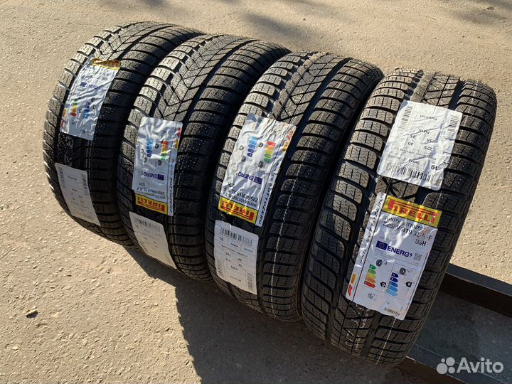 Pirelli Winter Sottozero 3 255/35 R19 и 225/40 R19