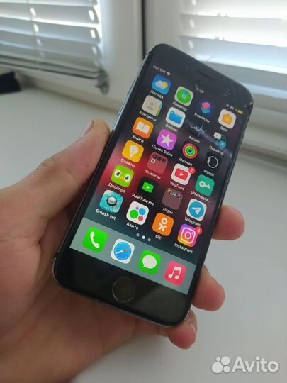 iPhone 8, 64 ГБ