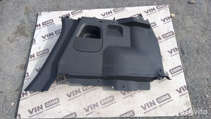 Обшивка багажного отдела правая Opel Meriva A