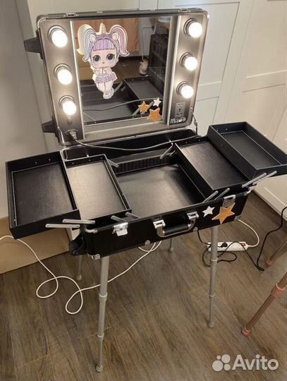 Чемодан бьюти студия для визажиста