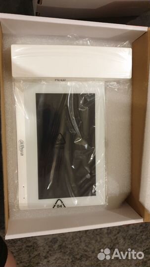 Видеодомофон новый