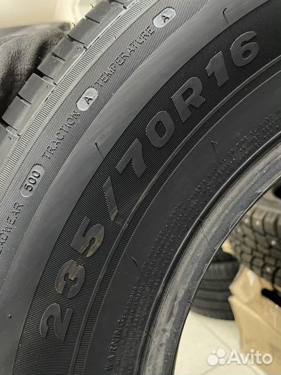 Tracmax X-Privilo H/T 235/70 R16 106H