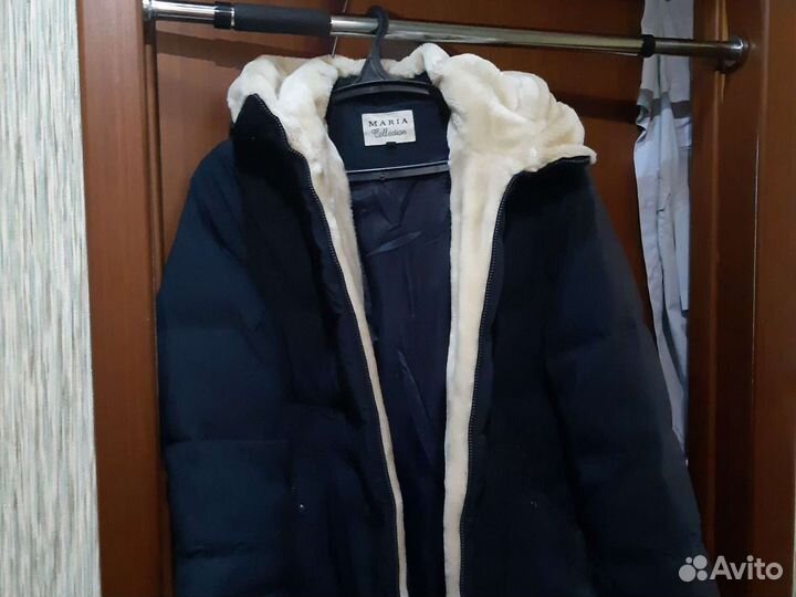 Продам женскую зимнию куртку