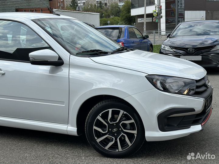 LADA Granta 1.6 МТ, 2023, 6 800 км