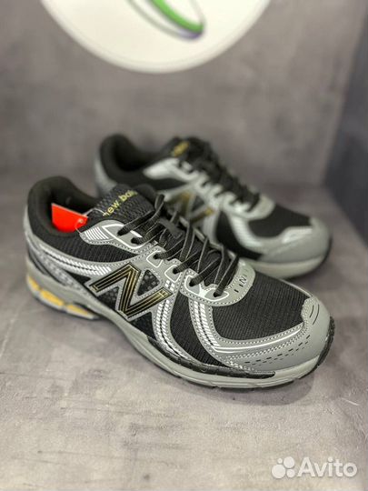 Кроссовки new balance 860v2