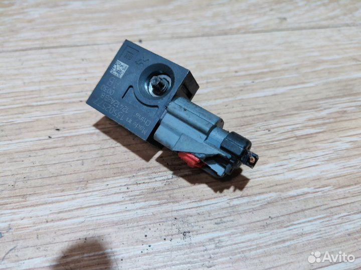 Датчик удара Opel Astra J 2010