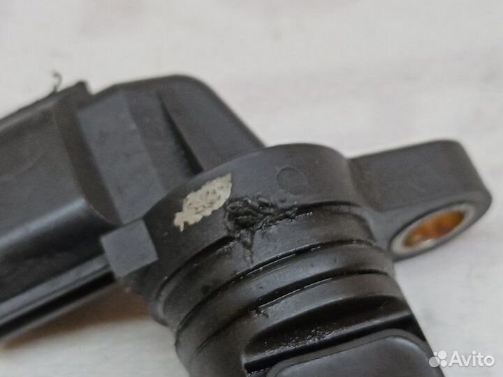 Датчик положения распредвала Nissan Skyline V35