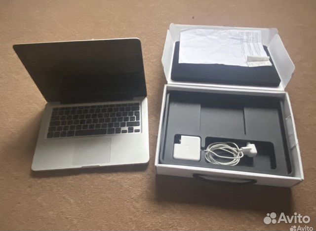 Apple MacBook 13 2009 год
