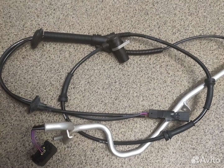 Датчик ABS задний audi A6 (4B2, C5) 1,8 2,4 Avant