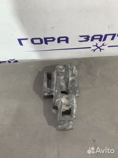 Наполнитель переднего бампера Opel Zafira B 2005