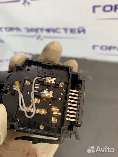 Переключатель стеклоочистителя подрулевой