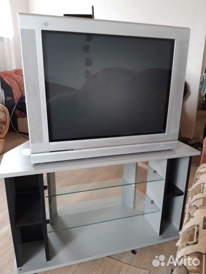 Телевизор с тумбой