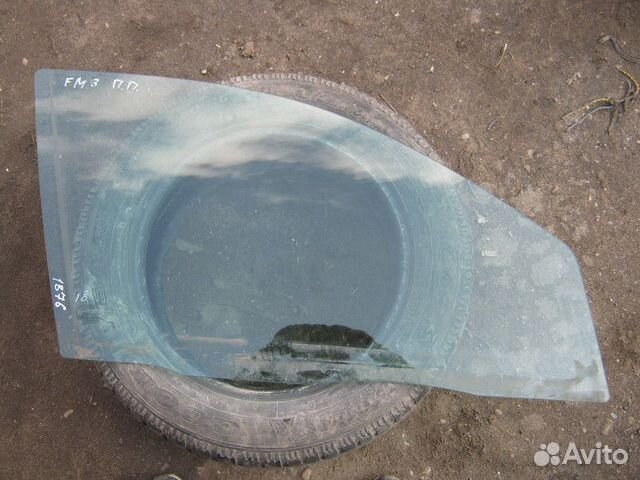 Стекло передней правой двери Ford Mondeo 3