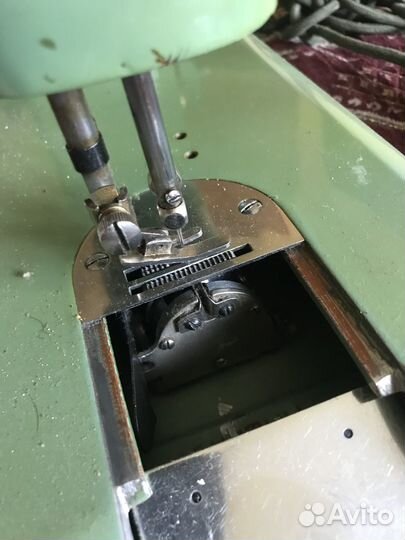 Швейная машинка