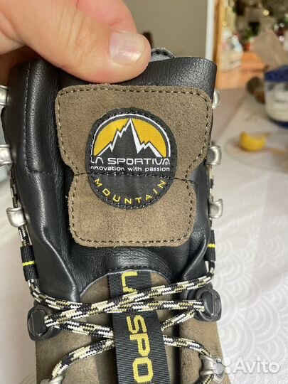 Трекинговые ботинки 42