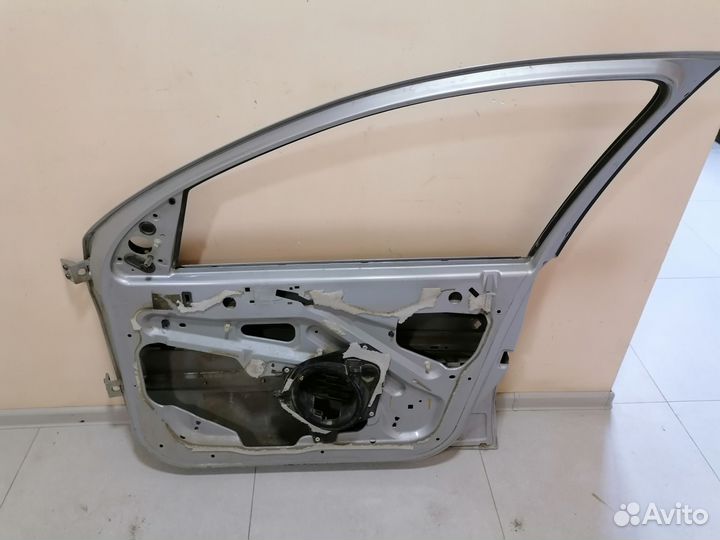 Дверь передняя правая Peugeot 206 1998-2012