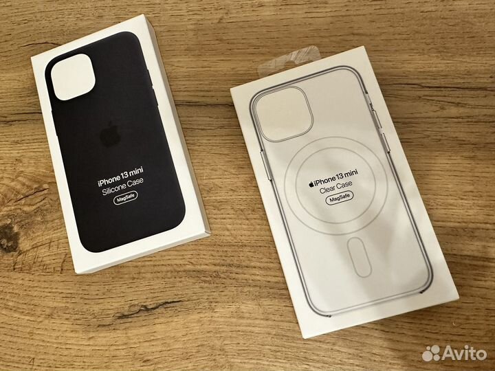 Оригинальный чехол на iPhone 13 mini