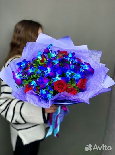 Букеты с Космическими Орхидеями