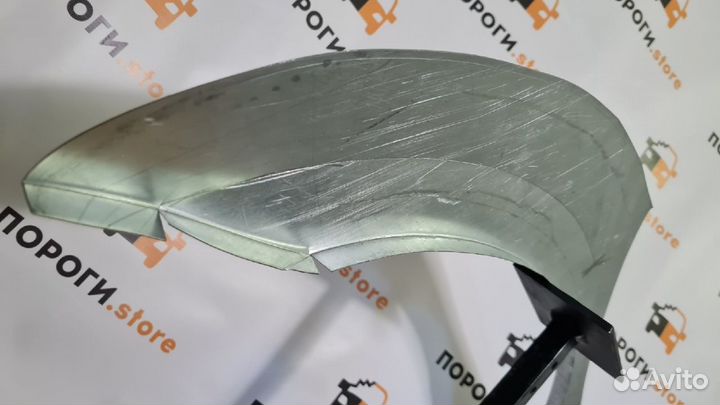 Ремонтная арка правого крыла Honda Civic 4d