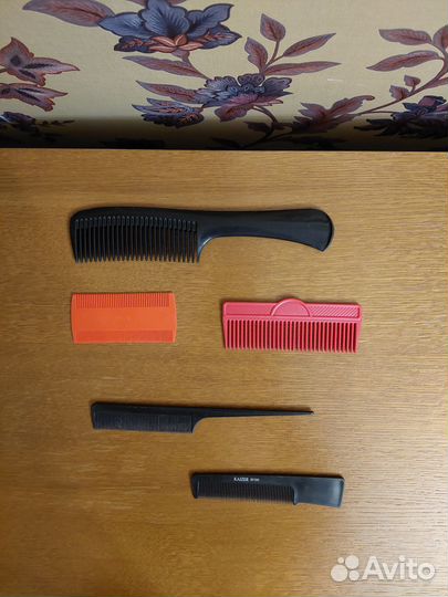 Расчёски разные
