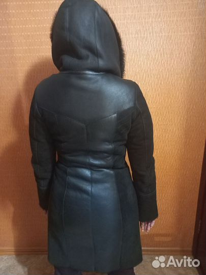 Дубленка натуральная женская с капюшоном