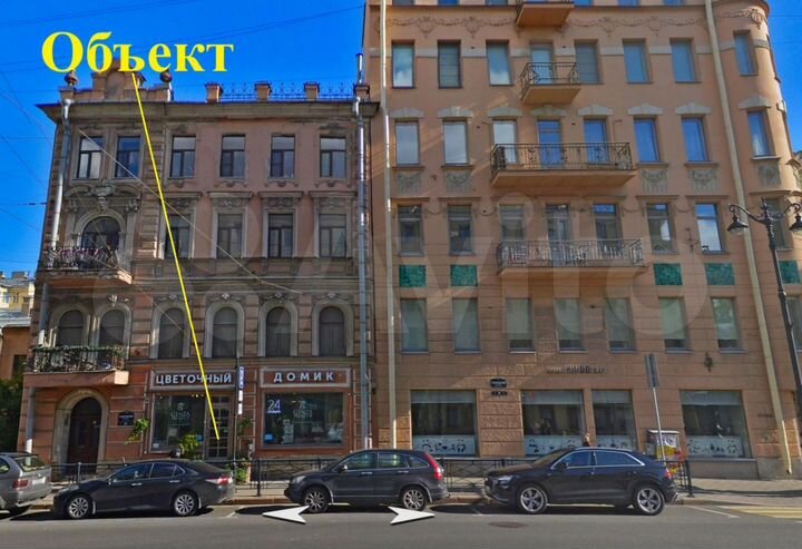 112м² проходное с витринами